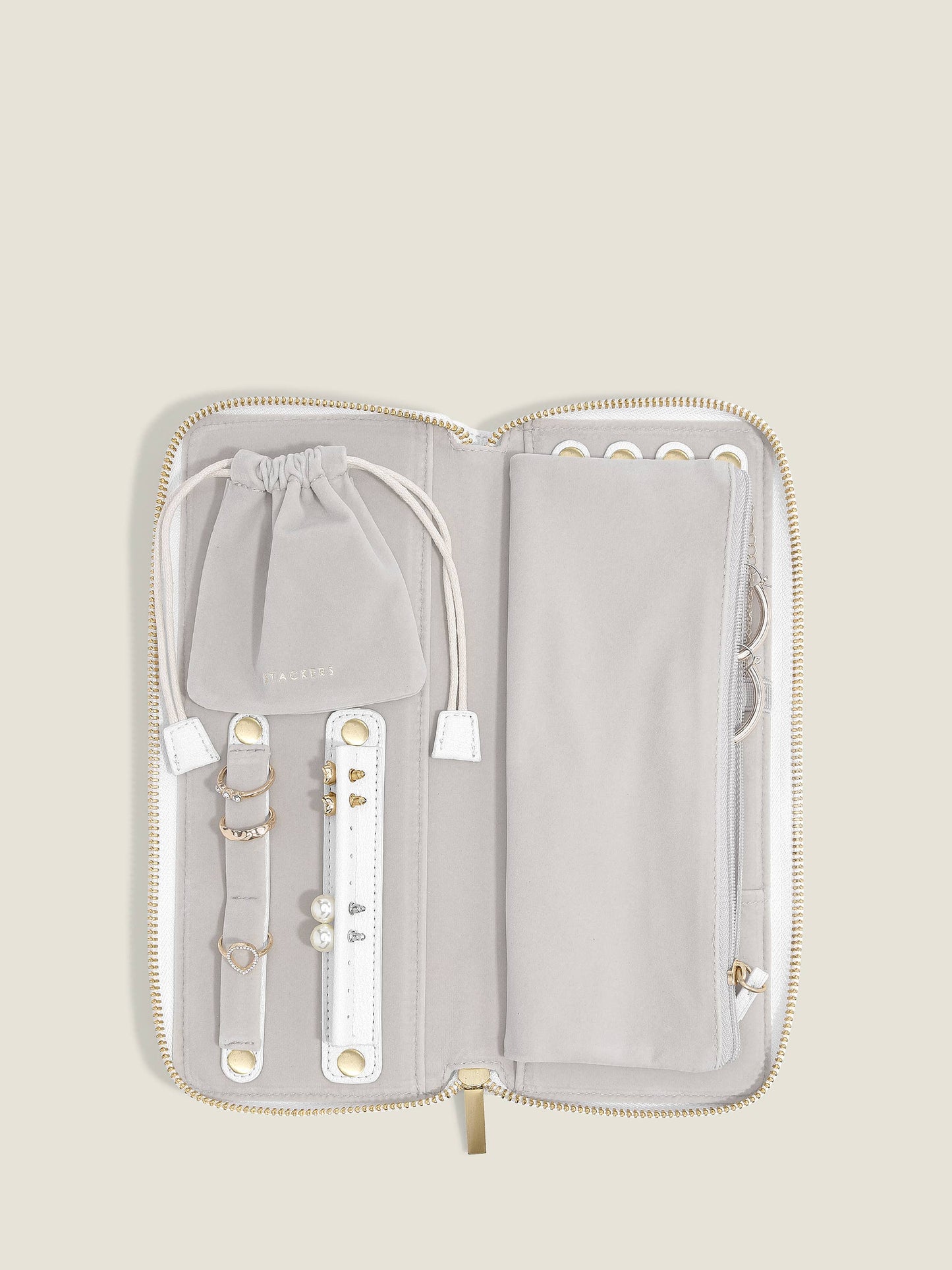 Pebble White Jewellery Roll