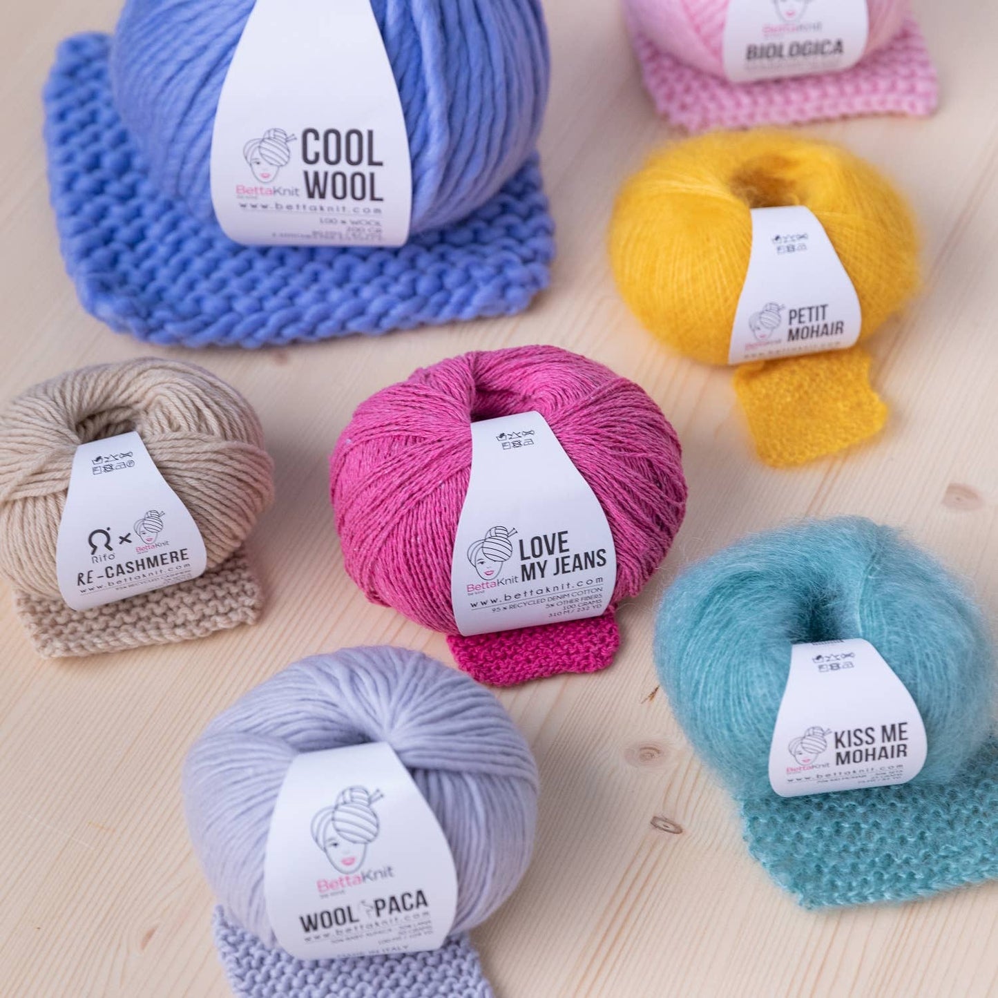 Love My Jeans, yarn obtained from the recycling of old jeans: Ecru