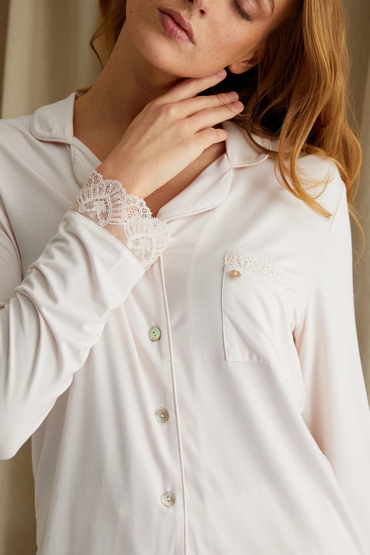 Bamboo Lace Pyjama Set In Powder Puff