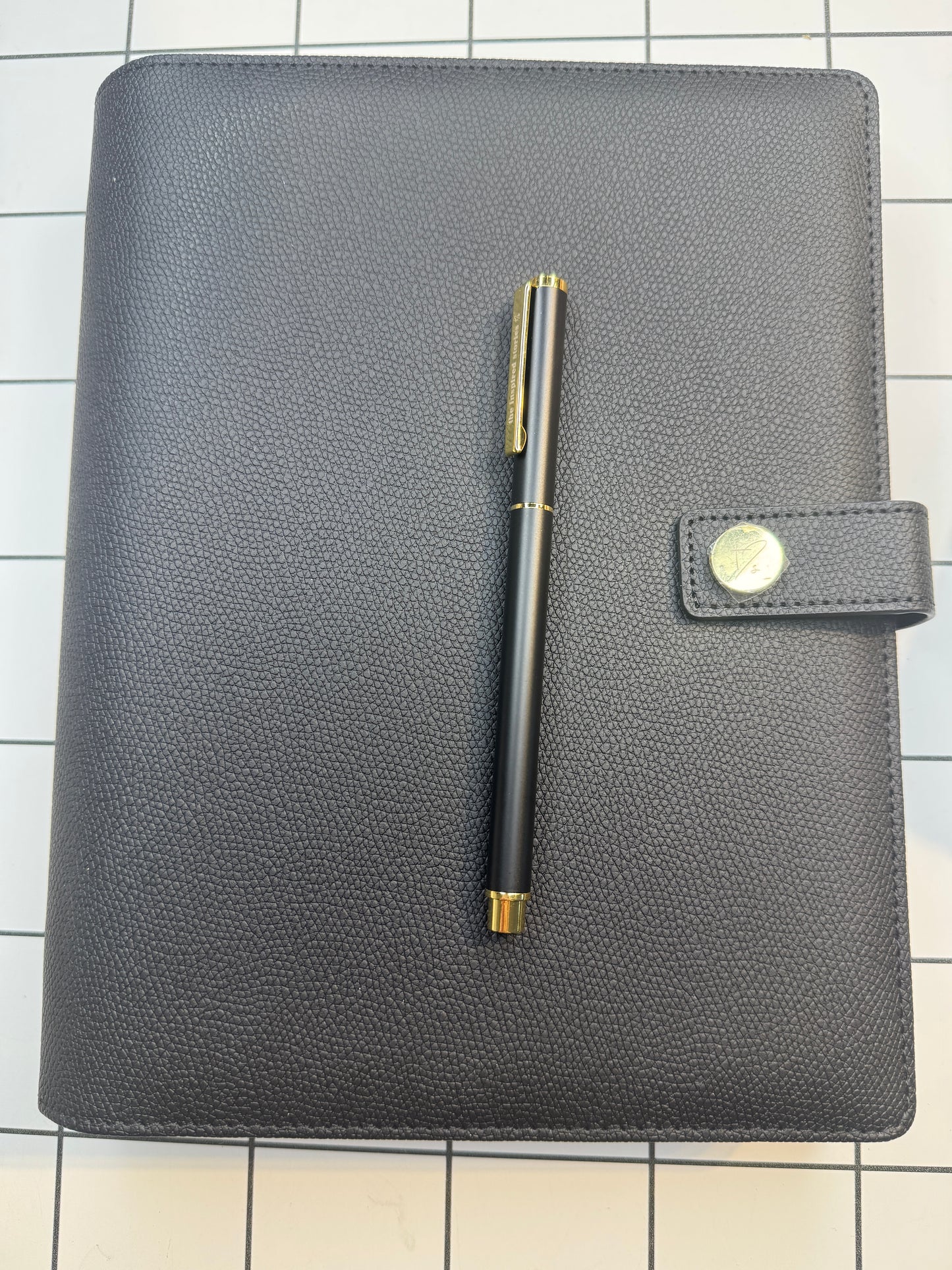 Luxury Ring Binder Planner & Pen Bundle: Black