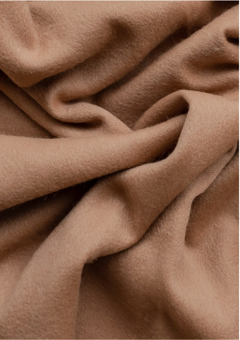 Cashmere Blanket in Camel