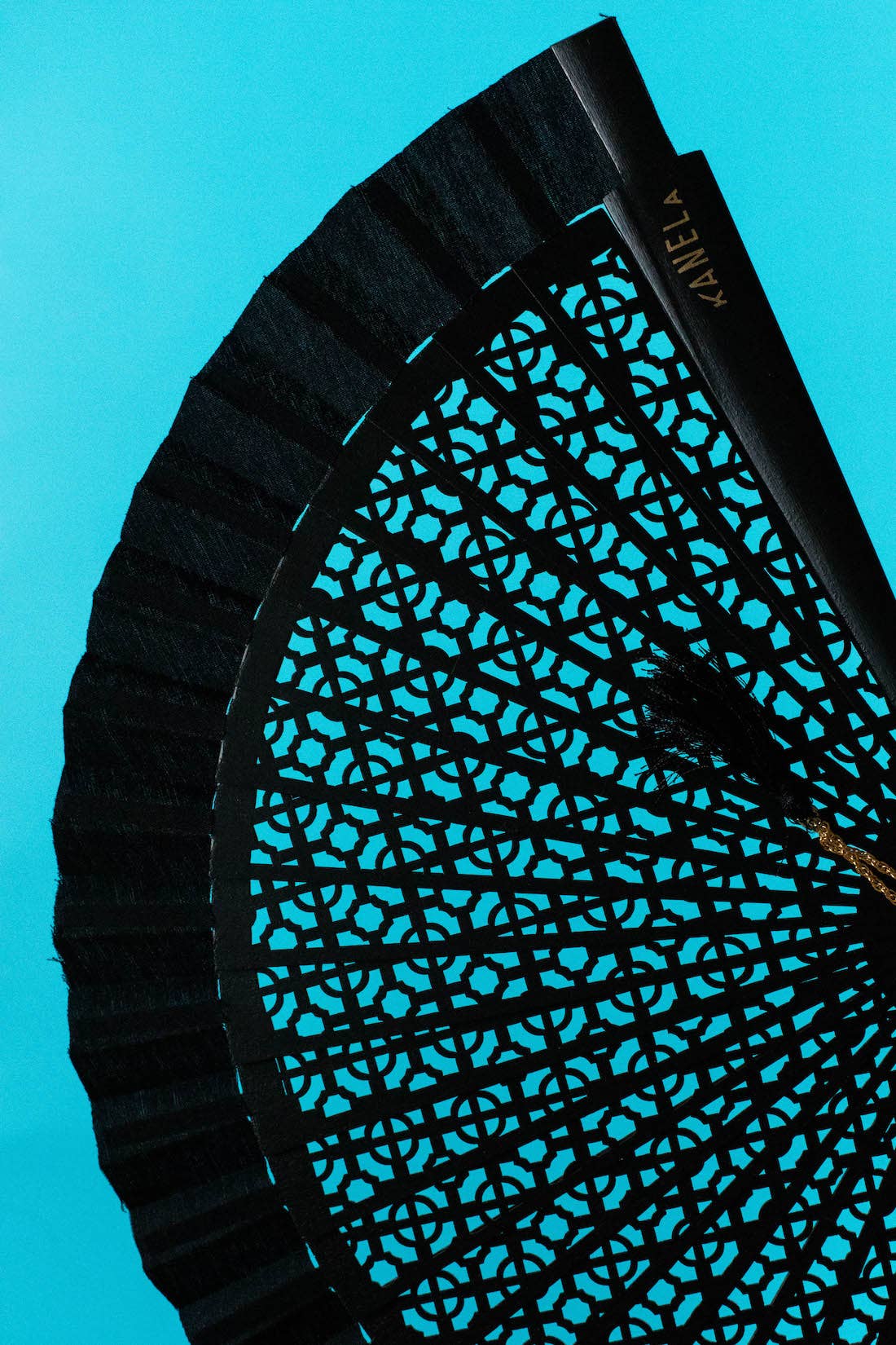 Alhambra Black Fan - Luxury Polished Sipo Wood