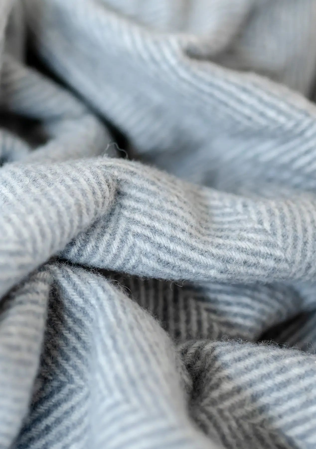 Recycled Wool Picnic Blanket in Charcoal Grey Herringbone