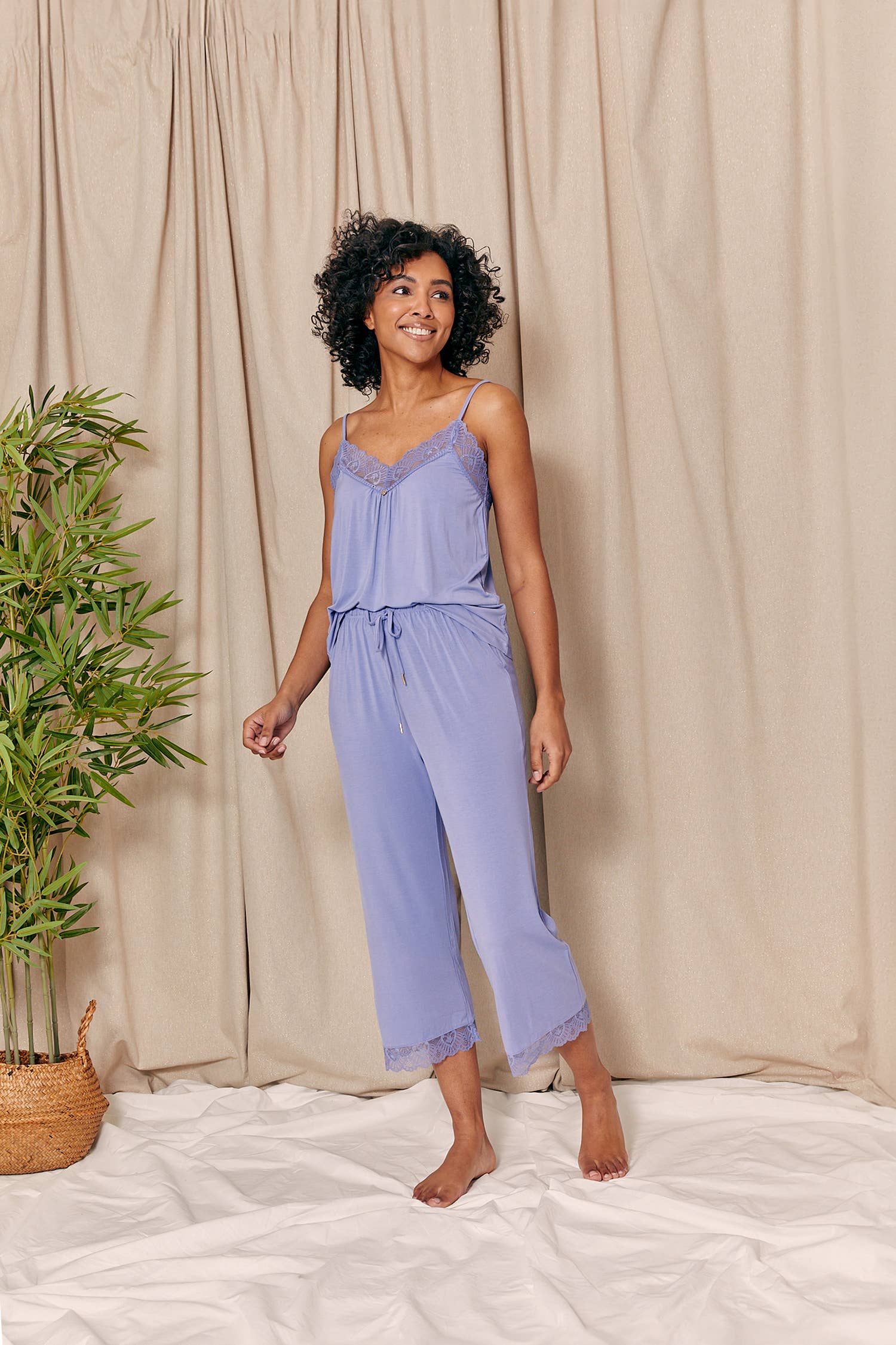 Bamboo Lace Cami Cropped Trouser Set in Heather
