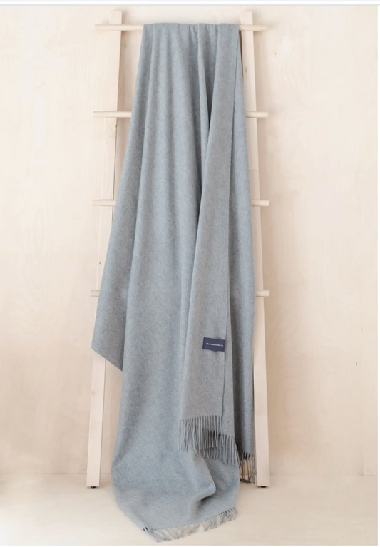 Cashmere Blanket in Light Grey Melange