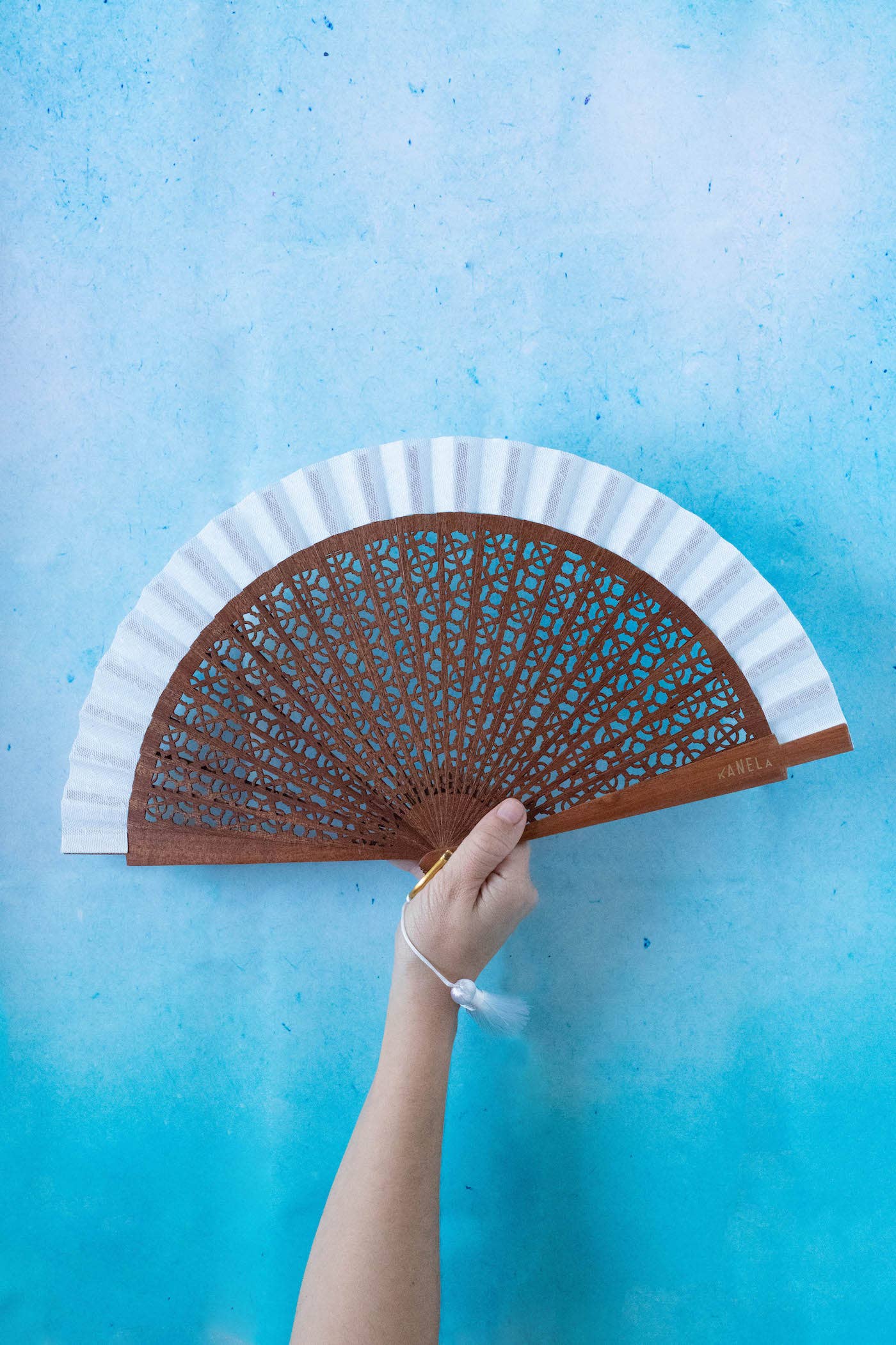 Alhambra Artisan Fan with Neutral Cotton Fabric