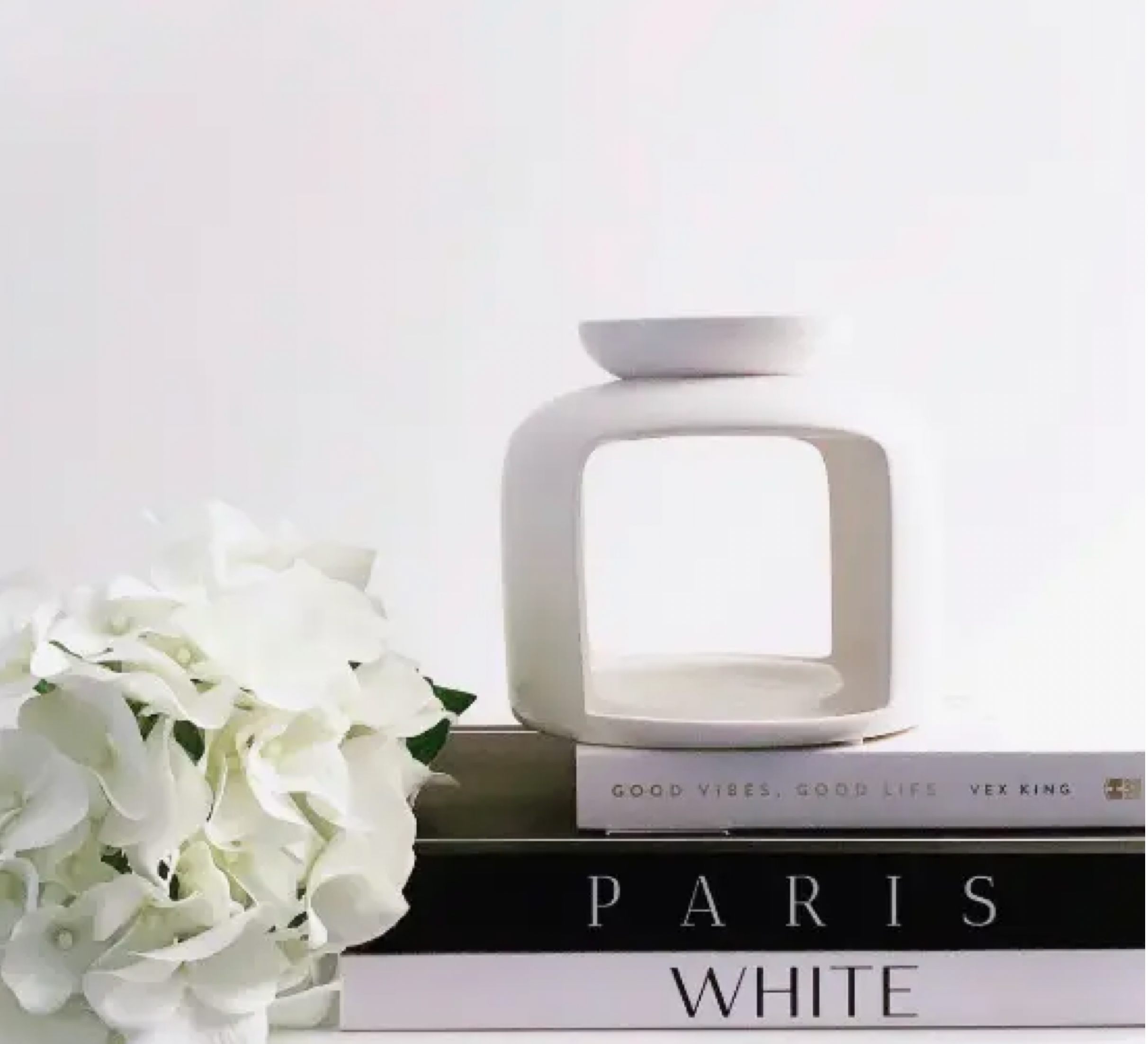 Berlin Wax Warmer/Burner in White
